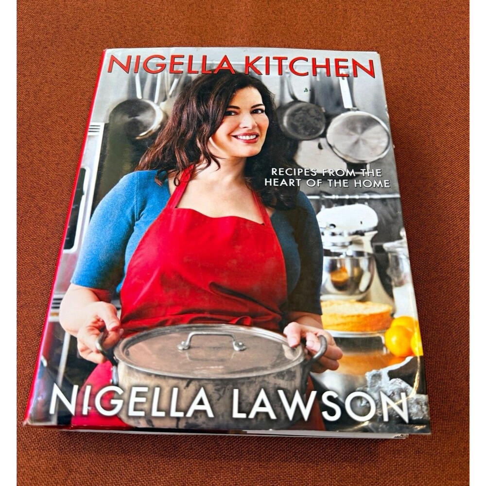 Nigella Lawson Nigella Kitchen Hardcover Cookbook w/ Dust Jacket, English